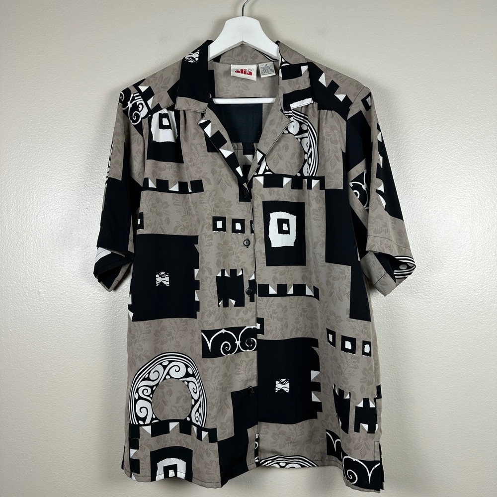 Alia Women's 12 Blouse Gray Black Geometric Abstract Short Sleeve Button Up